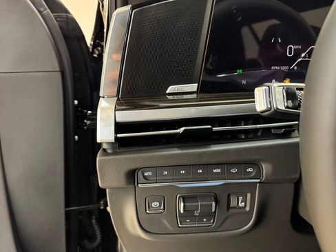 New 2026 Cadillac Escalade Luxury w/ Touring Package image 35