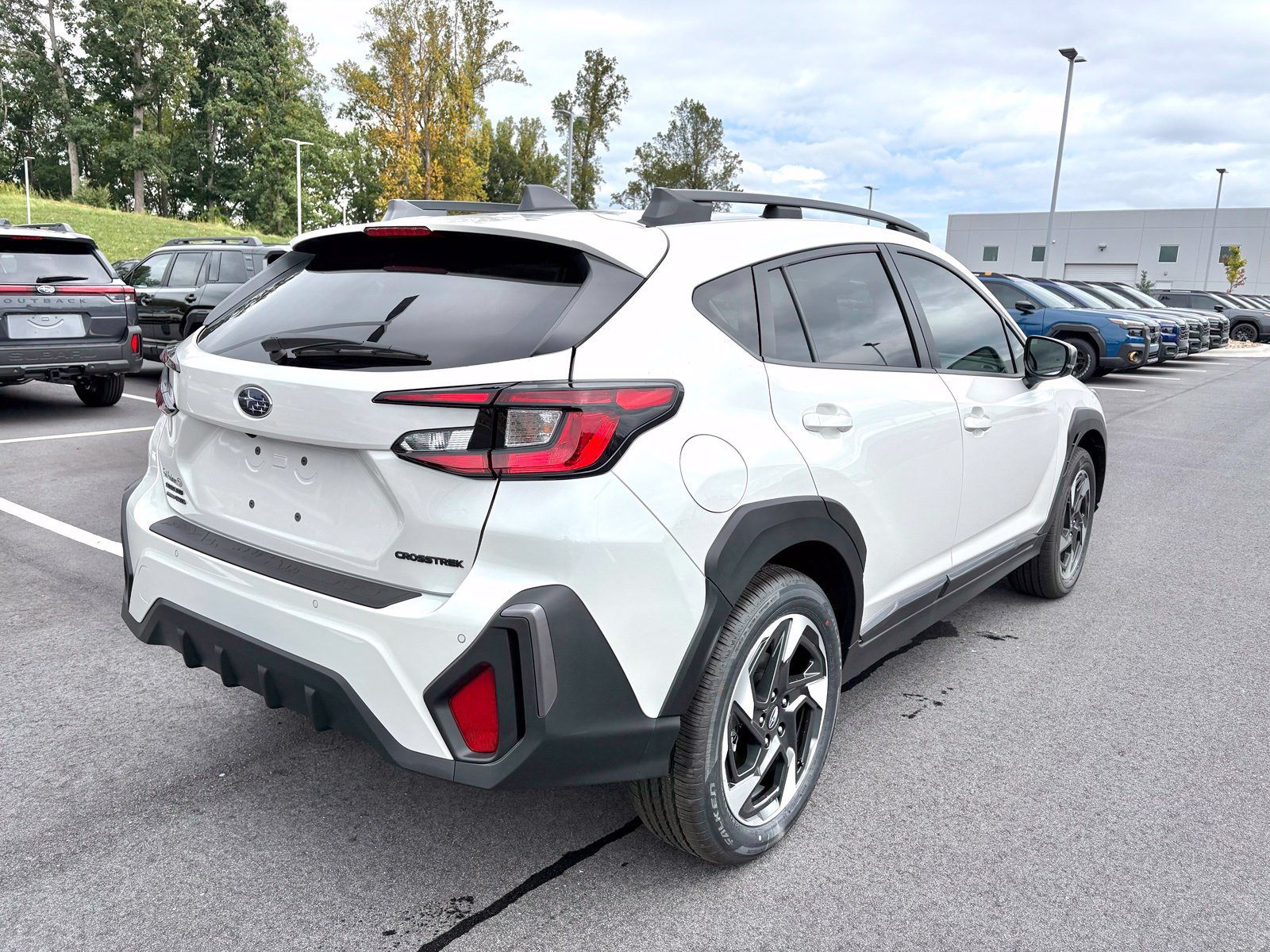 New 2026 Subaru Crosstrek 2.5i Limited w/ Popular Package #3A AWD/4WD image 7