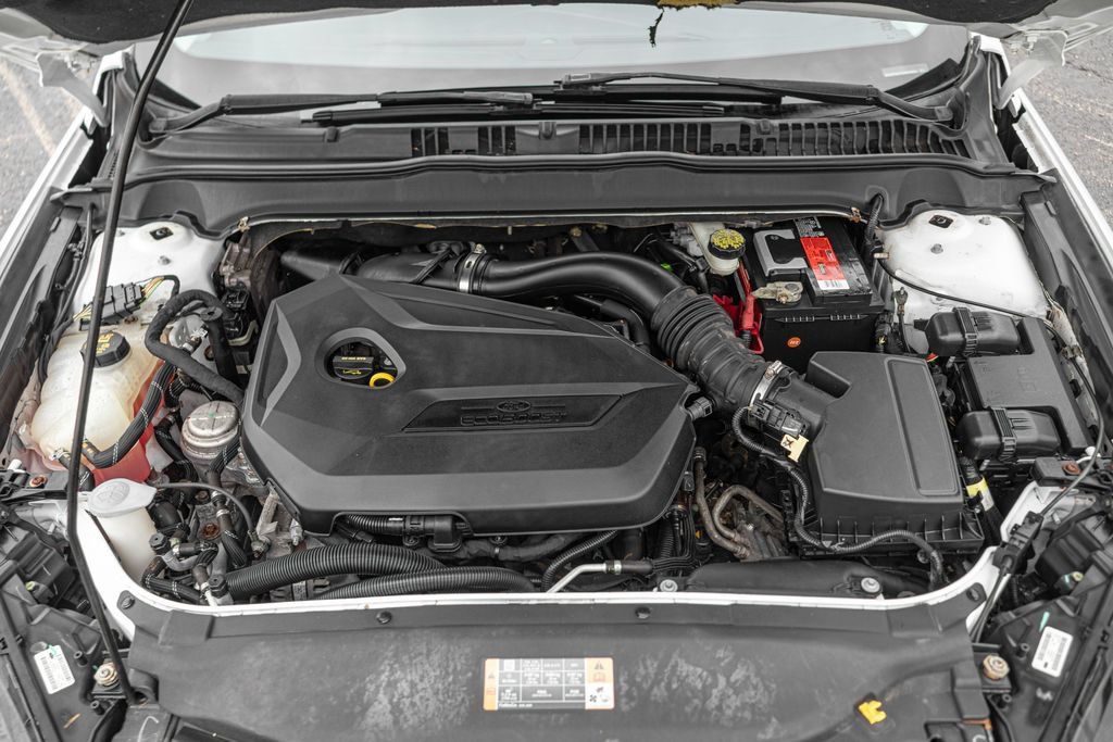 Used 2013 Ford Fusion SE FWD image 34