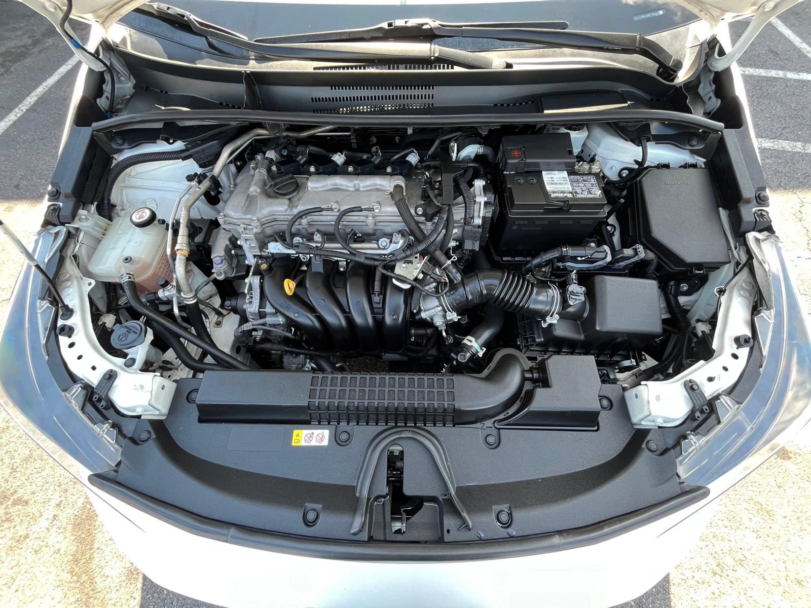 Used 2021 Toyota Corolla LE FWD image 5