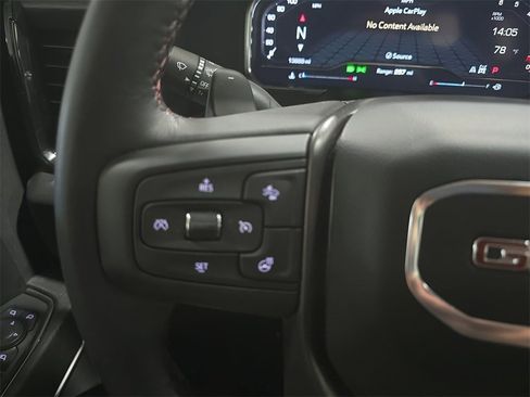 Used 2024 GMC Sierra 1500 AT4X image 17