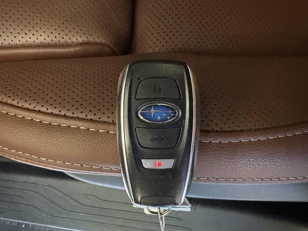 Used 2021 Subaru Outback Touring AWD/4WD image 17