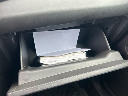 Used 2019 Chevrolet Equinox LT image 31