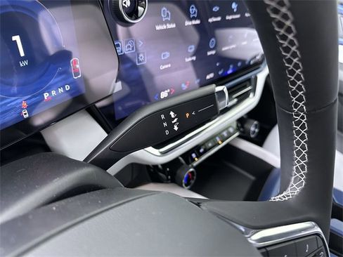 New 2026 Chevrolet Equinox EV LT image 16