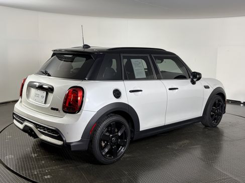 Used 2024 MINI Cooper S FWD image 5