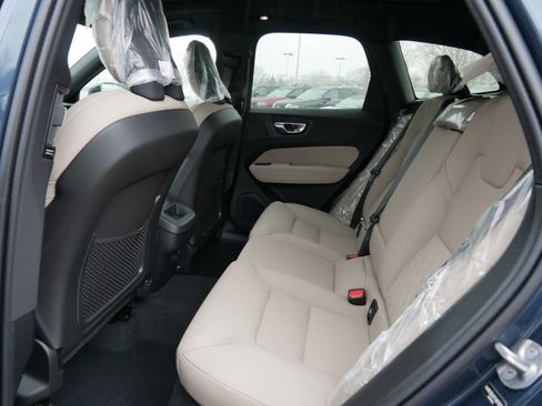 New 2026 Volvo XC60 B5 Core w/ Climate Package AWD/4WD image 6
