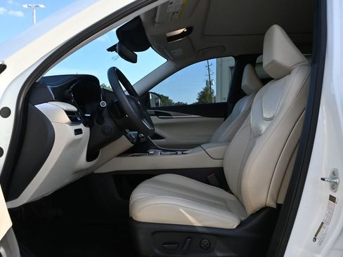 Used 2024 INFINITI QX60 Luxe w/ Vision Package FWD image 17