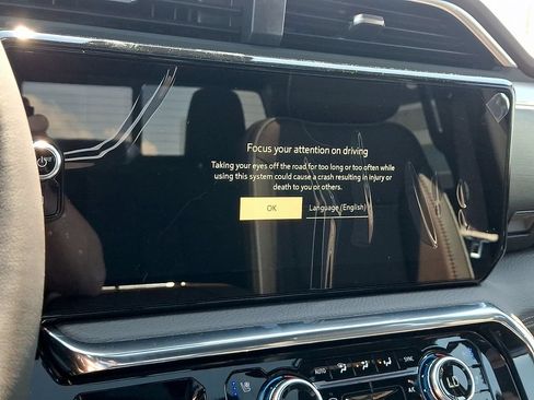New 2026 GMC Sierra 2500 Denali w/ Denali Reserve Package AWD/4WD image 13