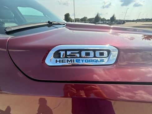 Used 2024 RAM 1500 Laramie AWD/4WD image 36
