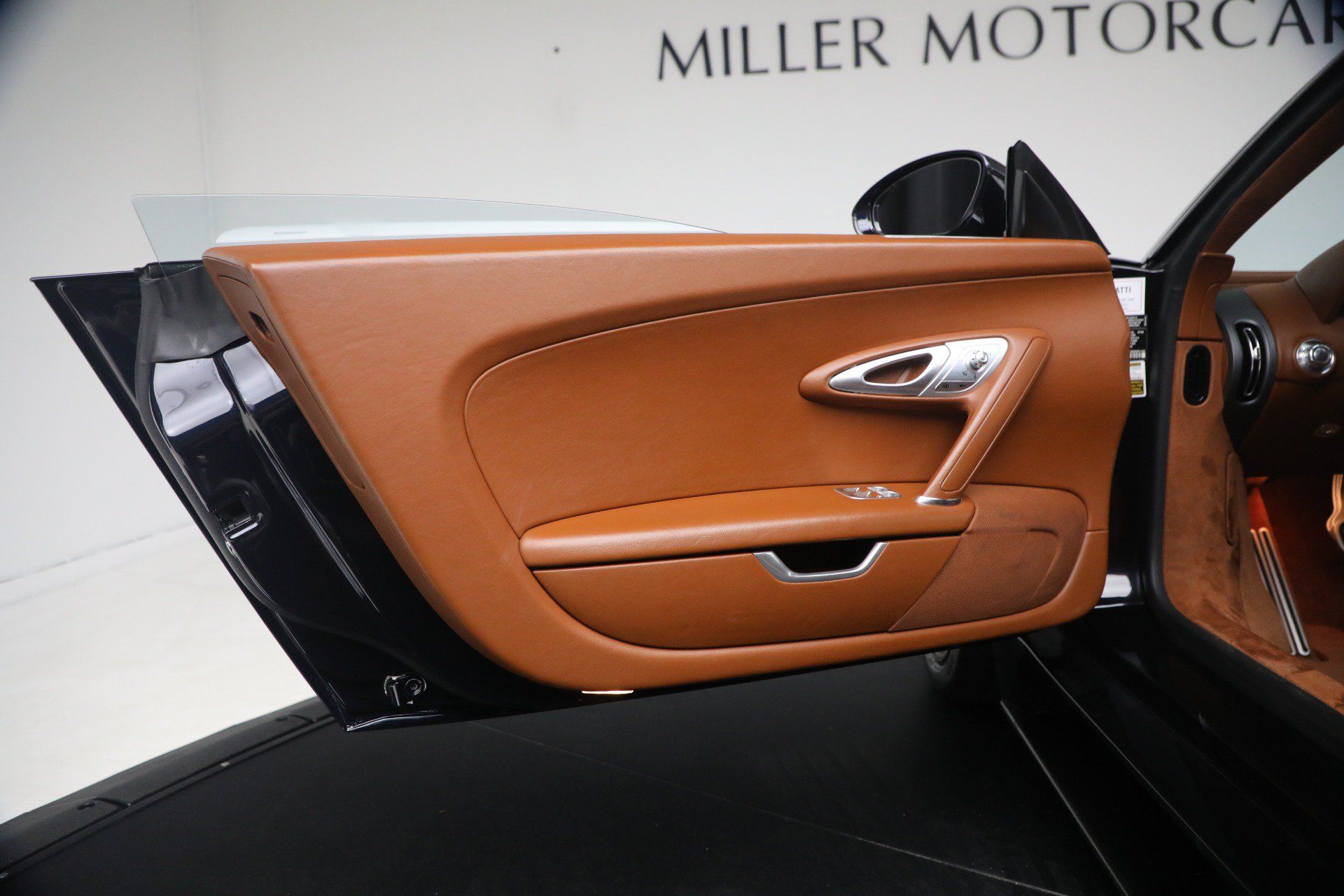 Used 2006 Bugatti Veyron AWD/4WD image 29