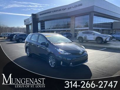 Used 2017 Toyota Prius V Five w/ Carpet Mat Package