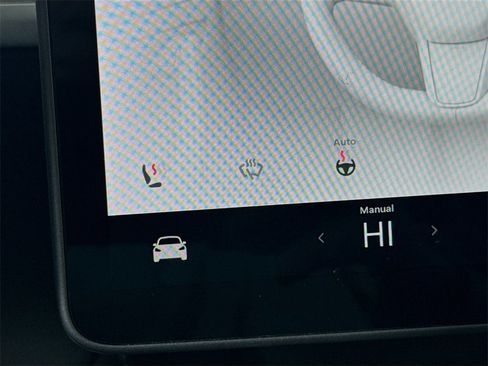 Used 2023 Tesla Model Y Performance image 20