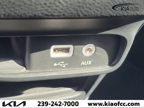 Used 2020 Chrysler Pacifica Touring-L image 29