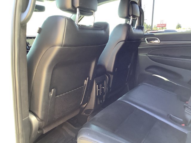 Used 2020 Jeep Grand Cherokee Altitude AWD/4WD image 24