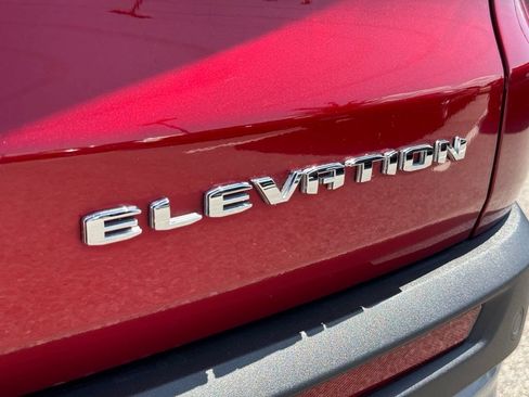 Used 2026 GMC Acadia Elevation w/ Elevation Premium Package FWD image 14