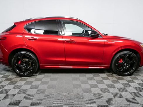 Used 2023 Alfa Romeo Stelvio Veloce image 26