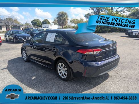 Used 2025 Toyota Corolla LE FWD image 6