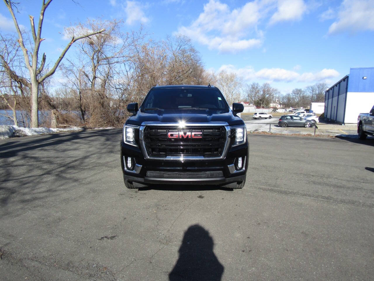 Used 2022 GMC Yukon XL SLE AWD/4WD image 46