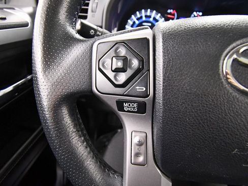 Used 2018 Toyota 4Runner Limited image 21