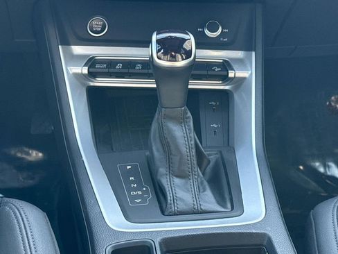 Used 2024 Audi Q3 2.0T Premium image 17