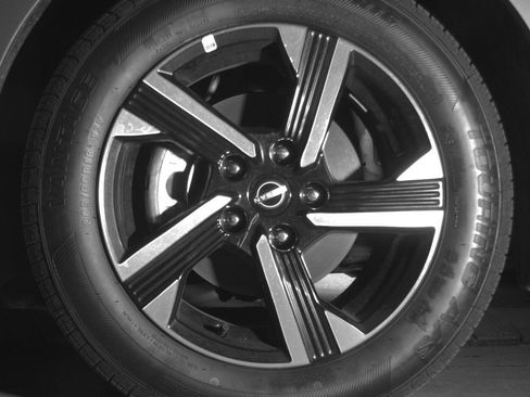 Used 2025 Nissan Sentra SV FWD image 12