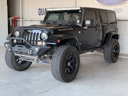 Used 2014 Jeep Wrangler Unlimited Sahara AWD/4WD image 5