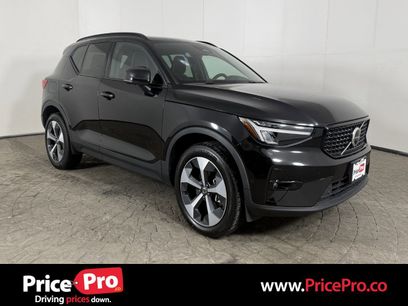 Used 2024 Volvo XC40 B5 Plus