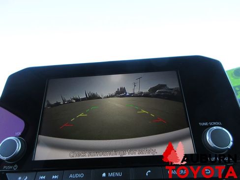 Used 2025 Nissan Pathfinder S image 18