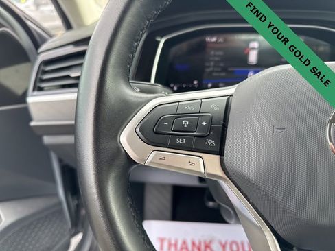 Used 2024 Volkswagen Jetta SE image 16