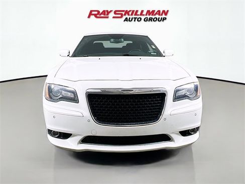 Used 2012 Chrysler 300 SRT8 w/ Leather Interior Group image 2
