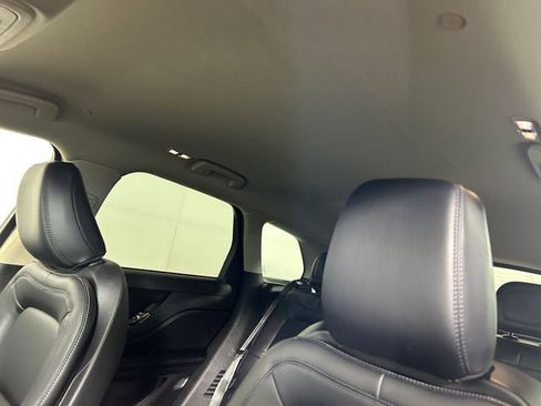 Used 2025 Lincoln Corsair FWD image 13