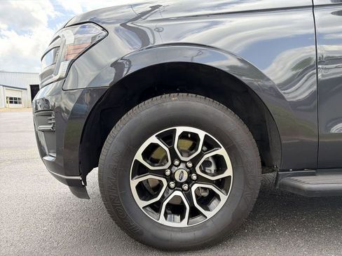 Used 2024 Ford Expedition Max XLT AWD/4WD image 16