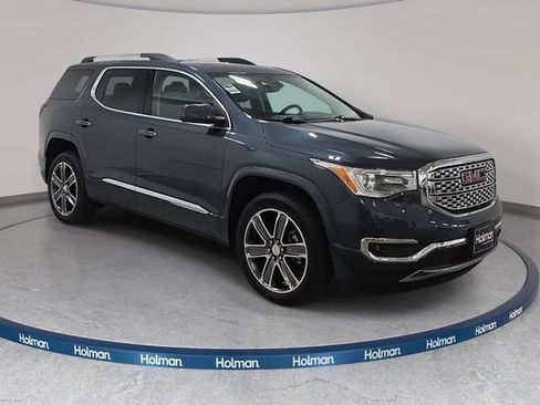 Used 2019 GMC Acadia Denali w/ Technology Package AWD/4WD image 4
