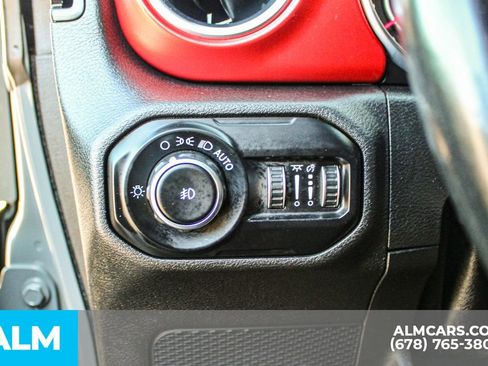 Used 2021 Jeep Wrangler Unlimited Rubicon w/ Uconnect 4C Nav & Sound Group image 29