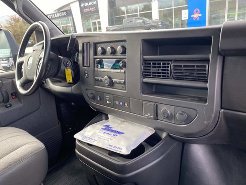 Used 2022 GMC Savana 3500 w/ Power Convenience Package image 14