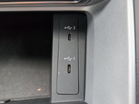 Used 2022 Audi Q3 2.0T Premium Plus w/ Premium Plus Package image 28