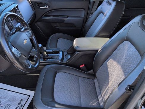 Used 2021 Chevrolet Colorado Z71 w/ Z71 Midnight Edition image 15