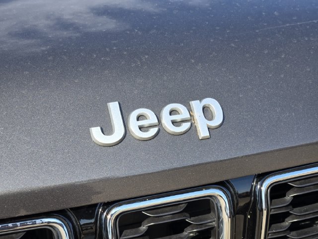 Certified 2024 Jeep Grand Cherokee L Limited w/ Trailer Tow Package AWD/4WD image 12