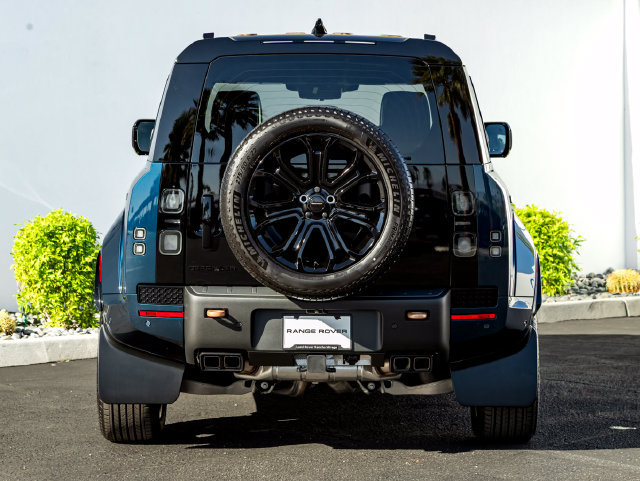 New 2026 Land Rover Defender 110 OCTA AWD/4WD image 8