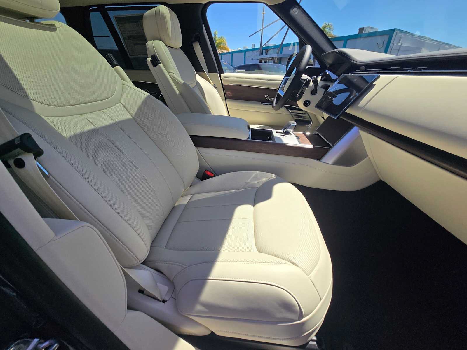 New 2026 Land Rover Range Rover SE AWD/4WD image 10