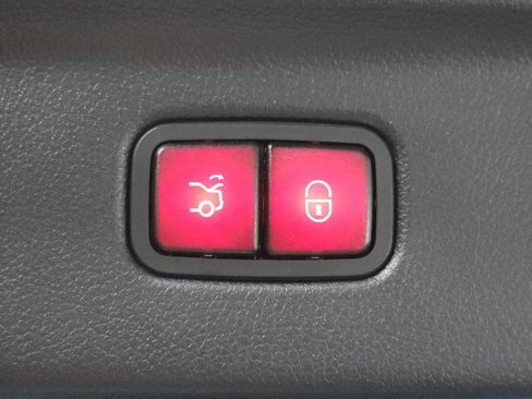Used 2024 Mercedes-Benz Maybach S 580 4MATIC image 36