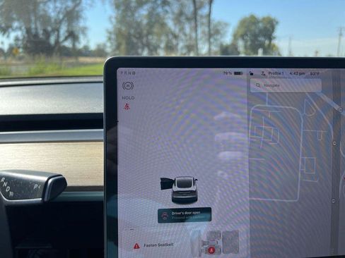 Used 2020 Tesla Model 3 Long Range AWD/4WD image 15