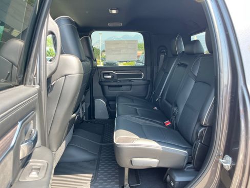 New 2026 RAM 3500 Laramie AWD/4WD image 24