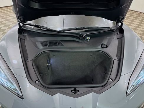 Used 2024 Chevrolet Corvette Stingray Premium Conv w/ Z51 Performance Package RWD image 28
