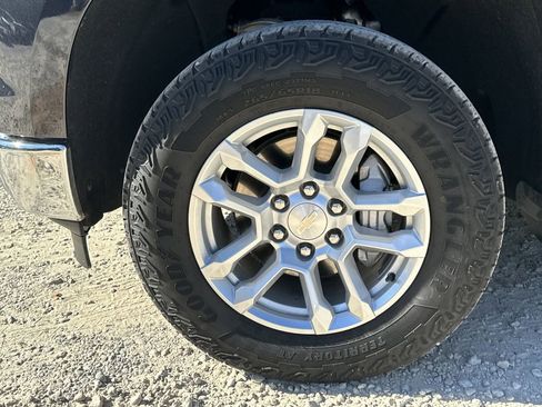 Used 2022 Chevrolet Silverado 1500 LT image 11