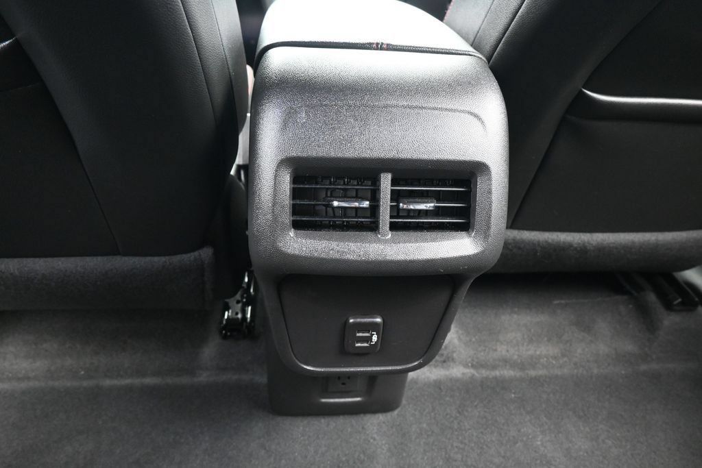 Used 2024 Chevrolet Equinox RS w/ RS Leather Package FWD image 44