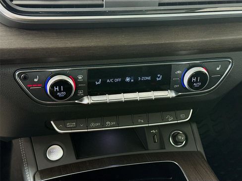 Used 2024 Audi Q5 2.0T Premium Plus w/ Premium Plus Package image 18