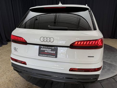 Used 2022 Audi Q7 2.0T Premium Plus w/ Premium Plus Package AWD/4WD image 9