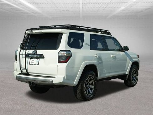 Used 2021 Toyota 4Runner TRD Off-Road Premium w/ Moonroof Package AWD/4WD image 9