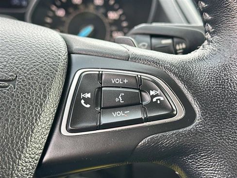 Used 2017 Ford Escape SE w/ Equipment Group 201A image 13